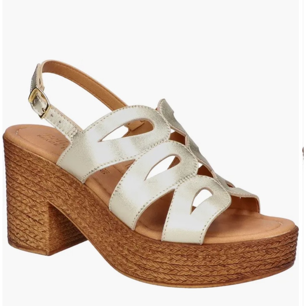 NWT Bella Vita Pri-Italy Platform Strappy Sandals, Champagne Leather